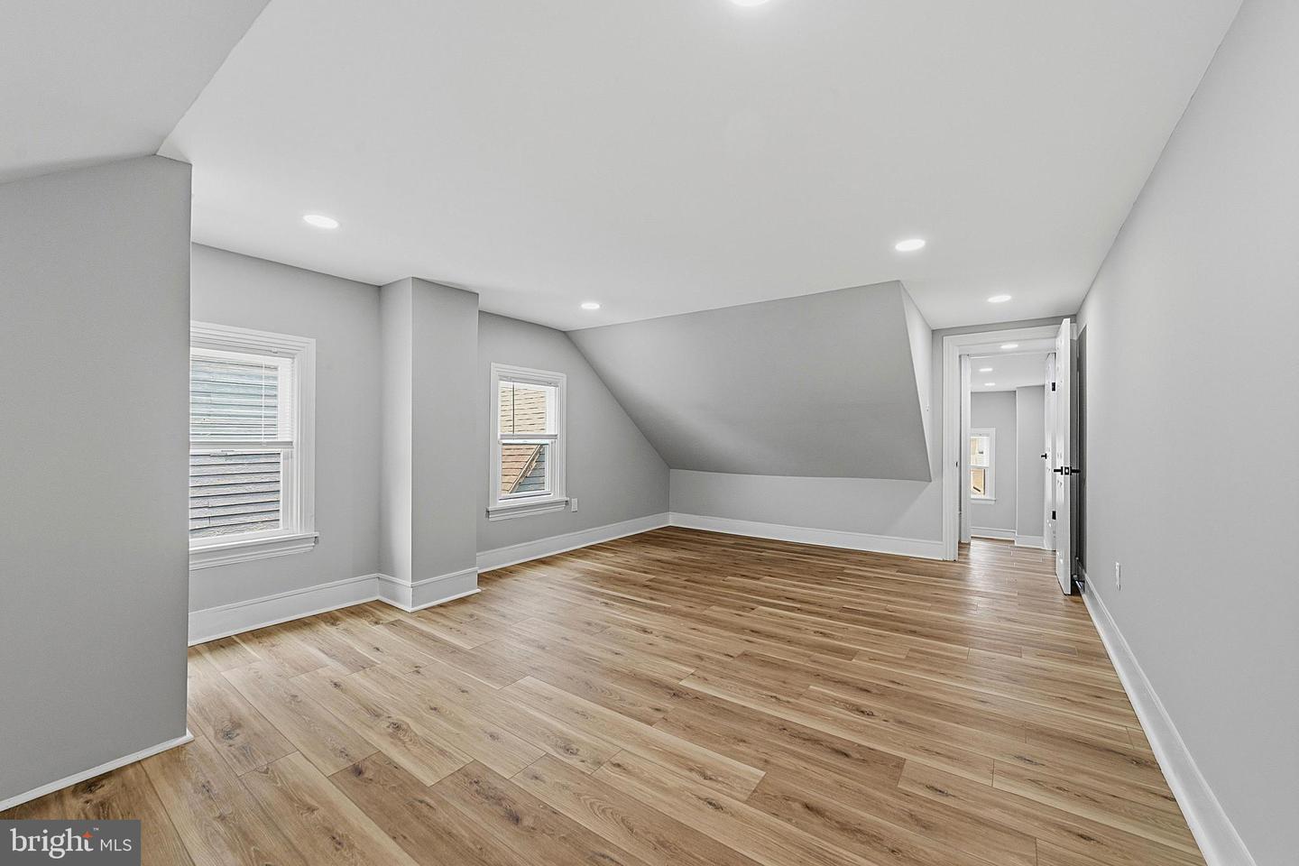 146 7th Property Photo 25