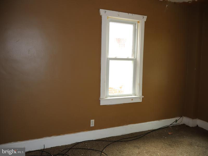 273 N Broad St Property Photo 12