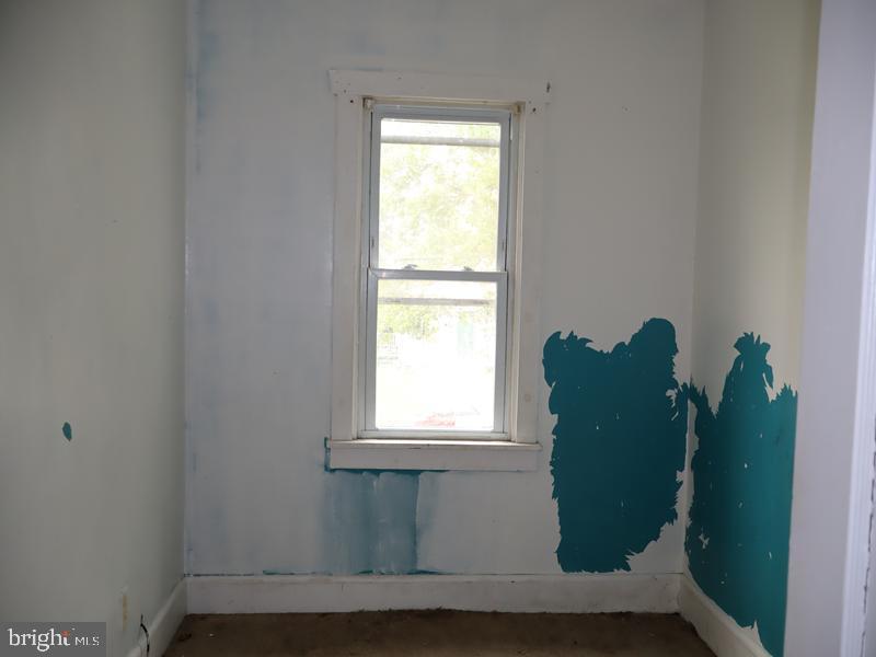 273 N Broad St Property Photo 13