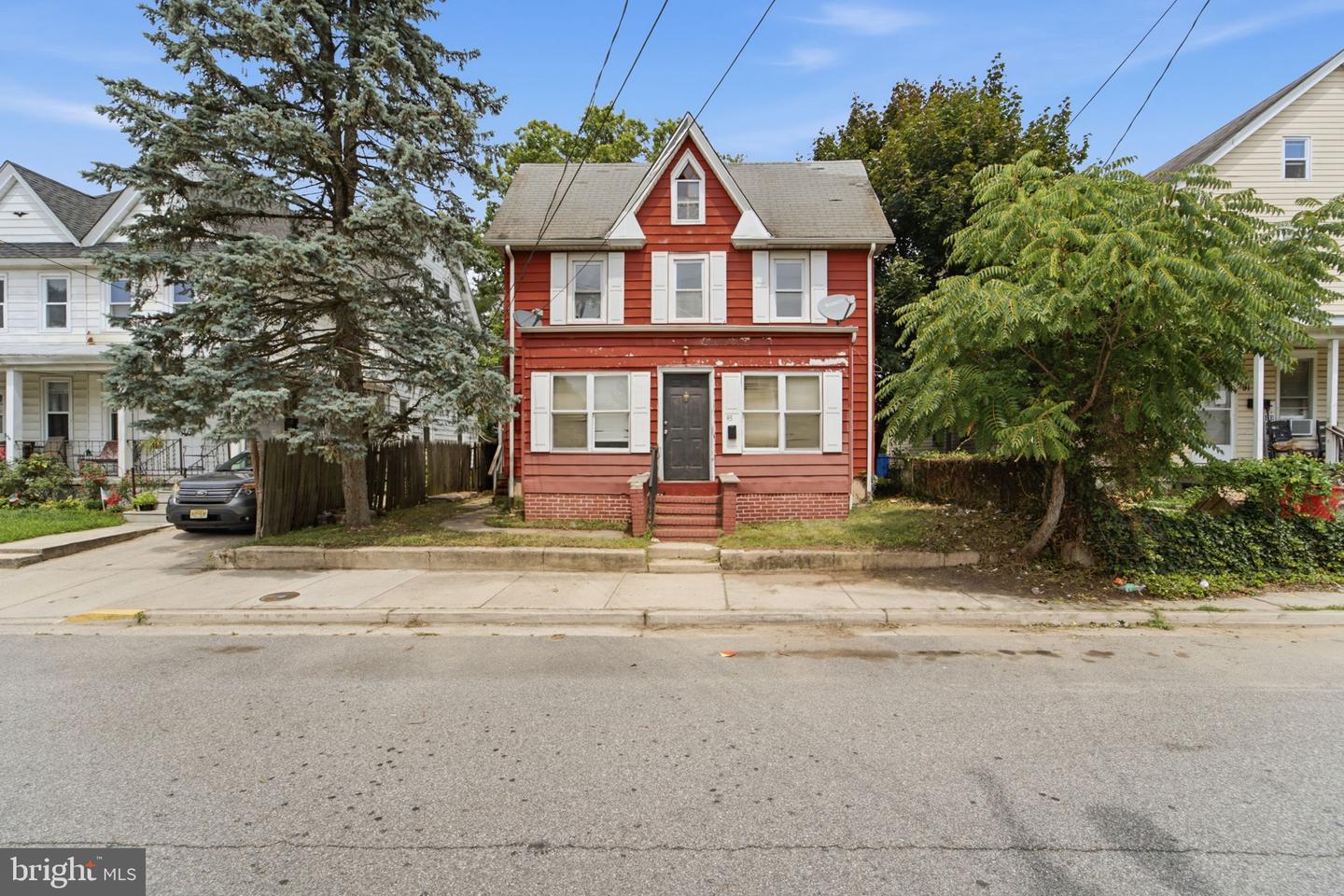93 W Pitman St Property Photo 1