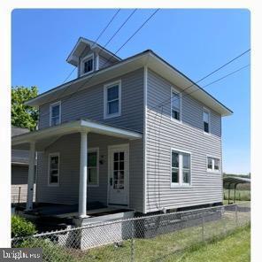 109 THOMPSON ST Property Photo 1