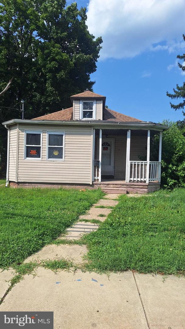 3 Willis Ave Property Photo 2