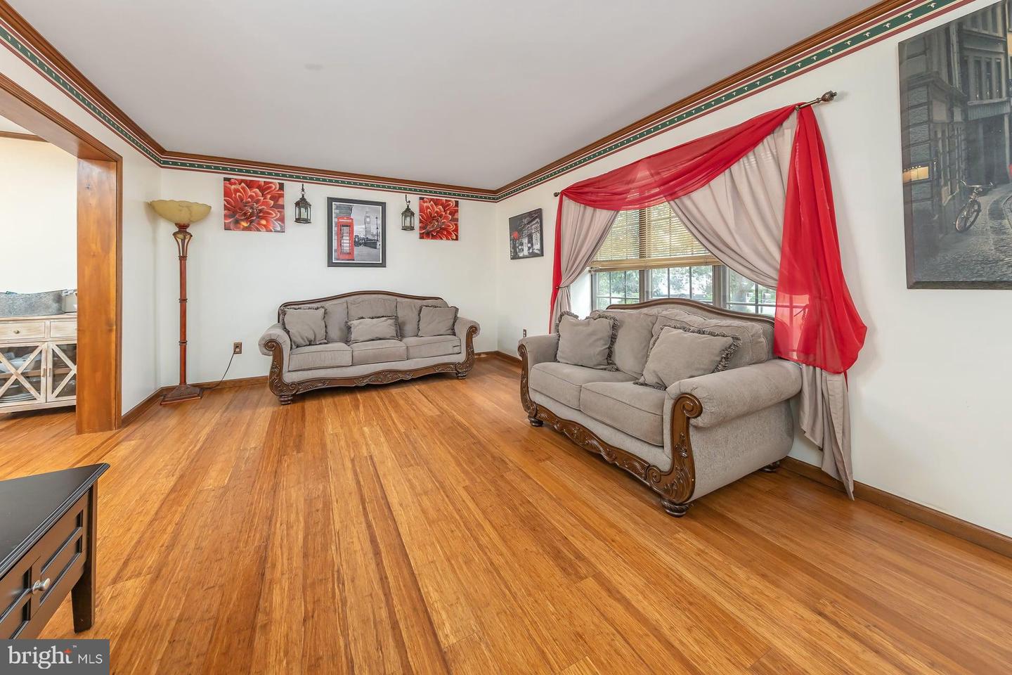 1122 Rainbow Circle Property Photo 9