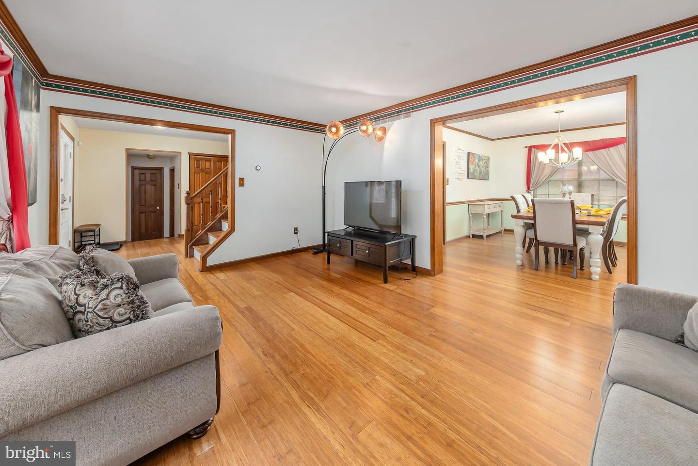 1122 Rainbow Circle Property Photo 10