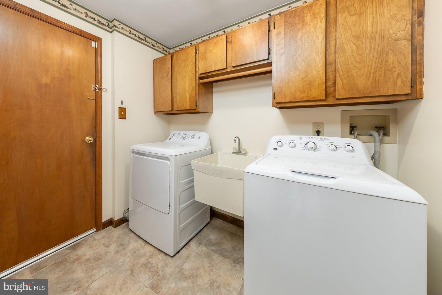 1122 Rainbow Circle Property Photo 20