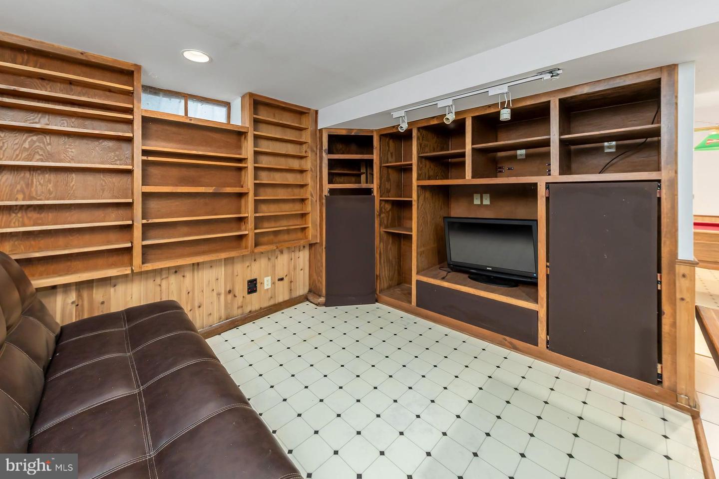 1122 Rainbow Circle Property Photo 32