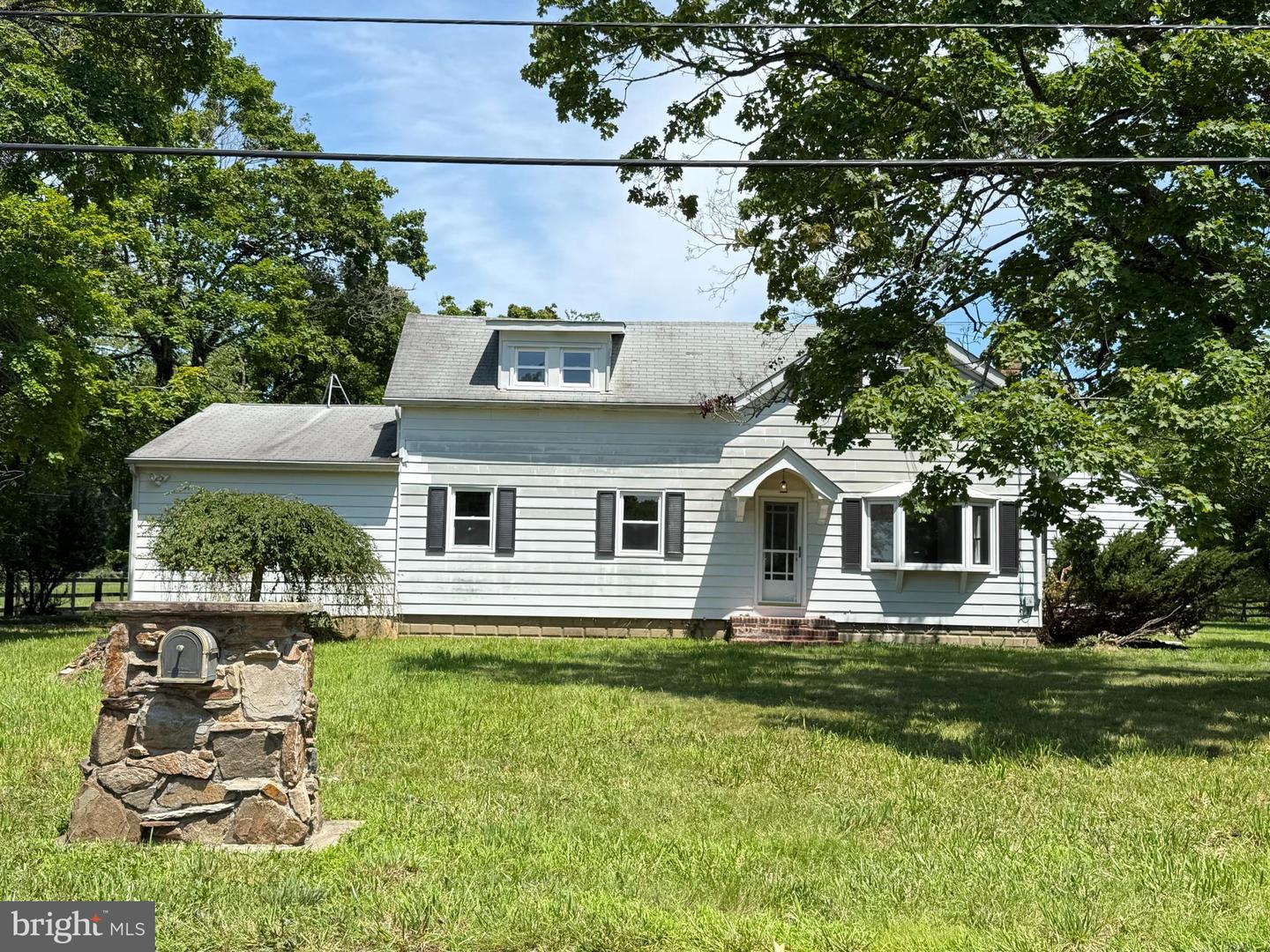 160 Lawrence Corner Rd Property Photo 2