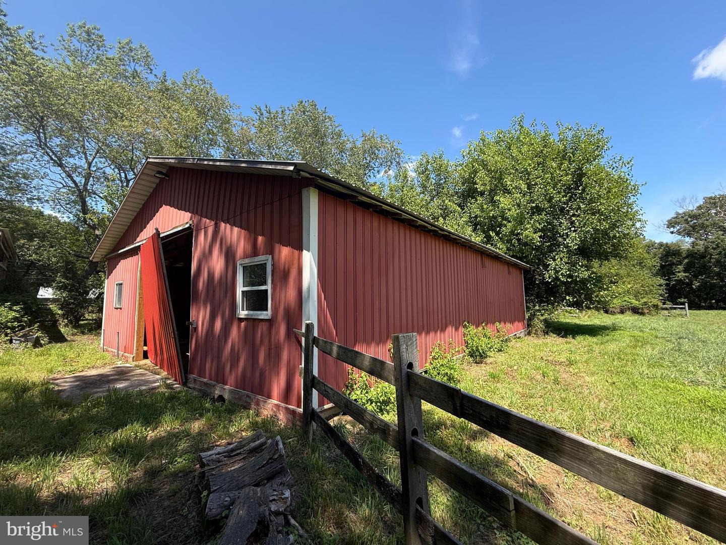 160 Lawrence Corner Rd Property Photo 35