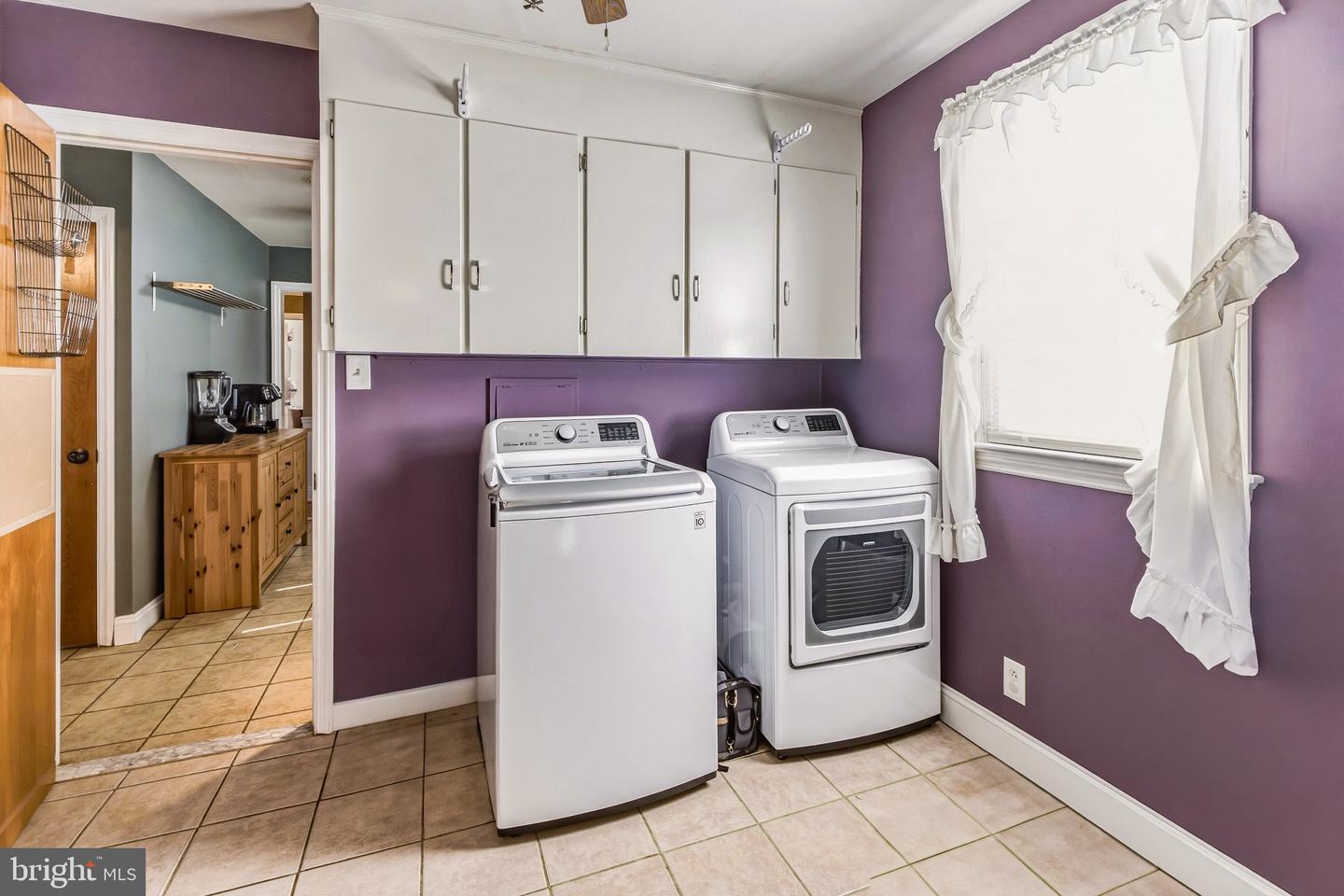 292 Hamilton Ave Property Photo 8