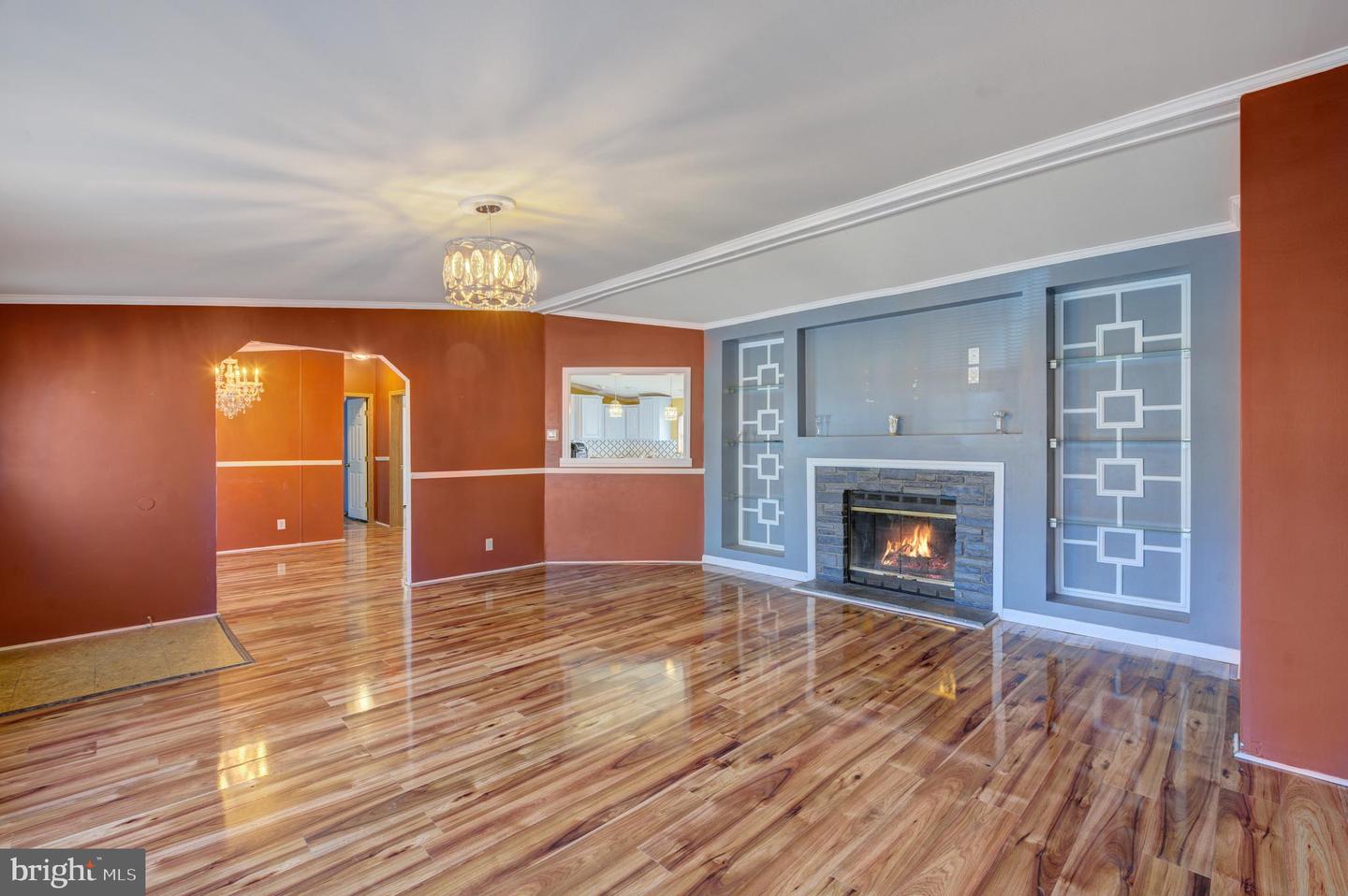26 E Griffith St Property Photo 4