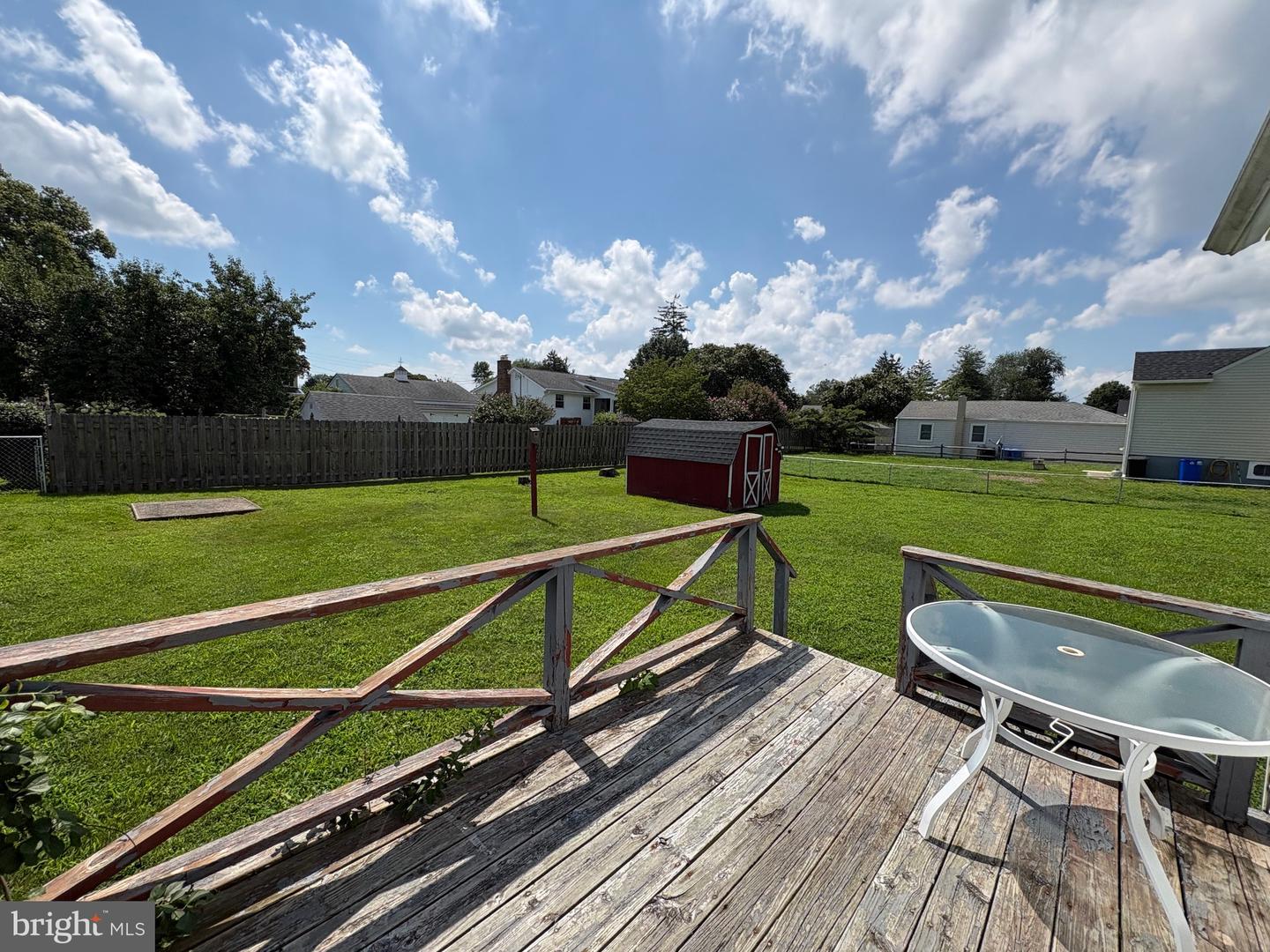 215 Highland Ave Property Photo 17