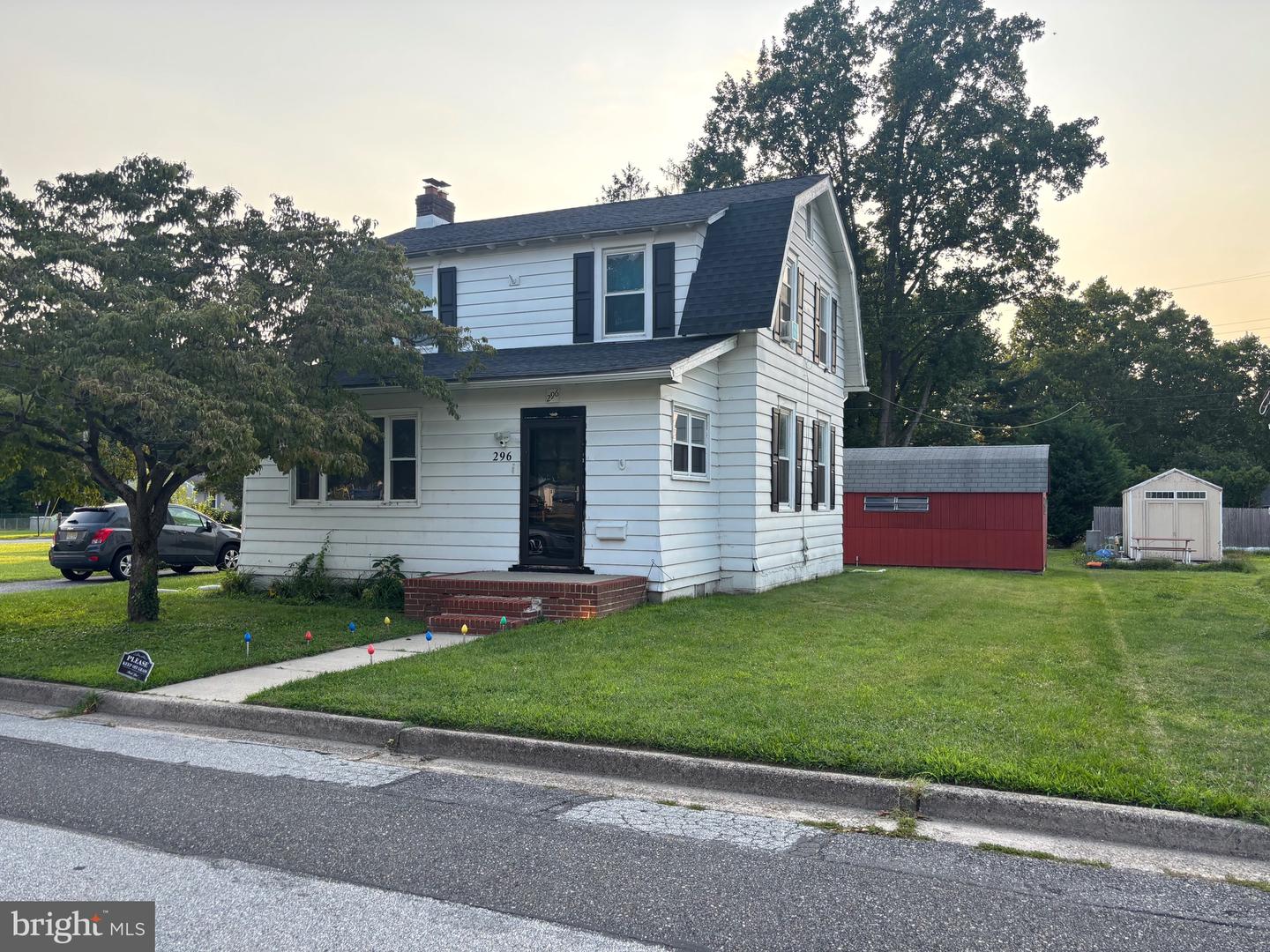 296 B Street Property Photo 4