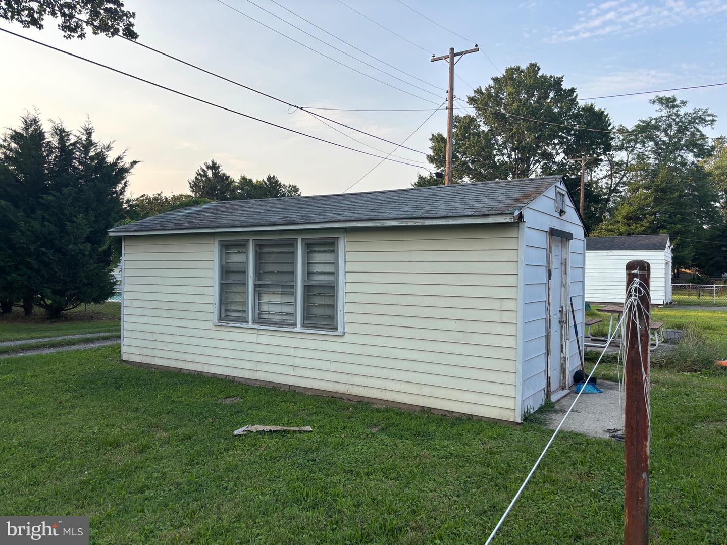 296 B Street Property Photo 6