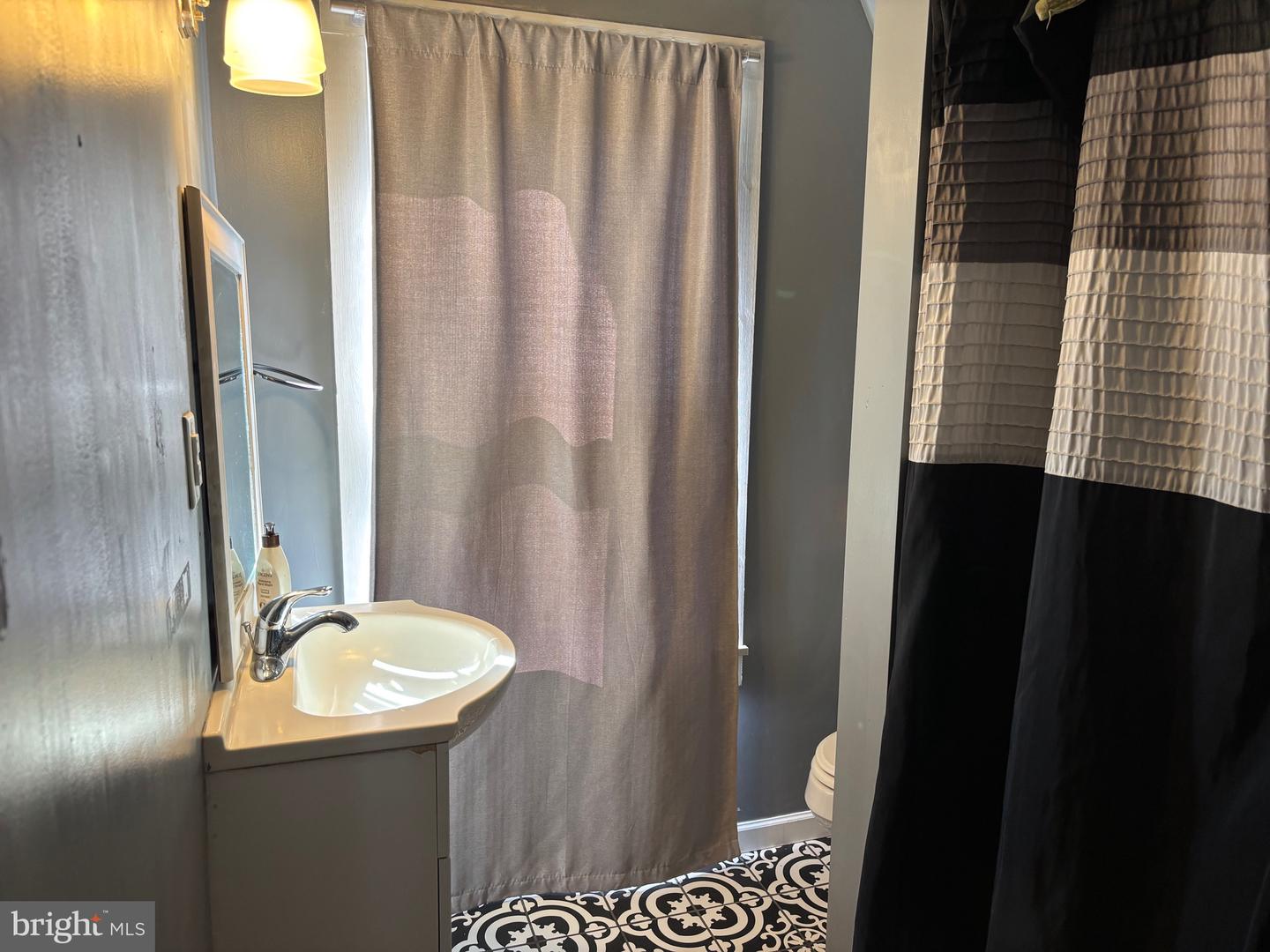 296 B Street Property Photo 9