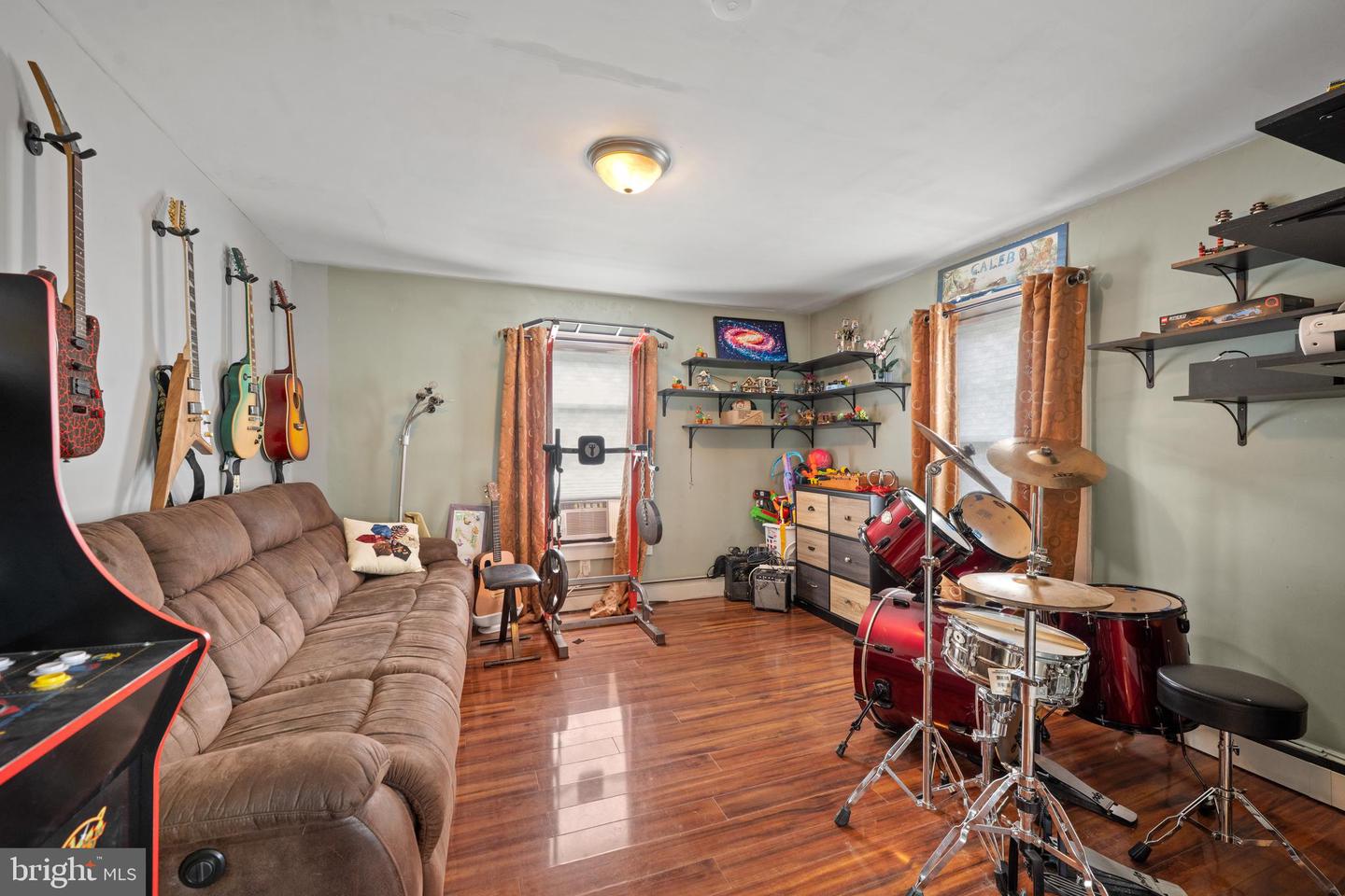 317 Broad St Property Photo 16