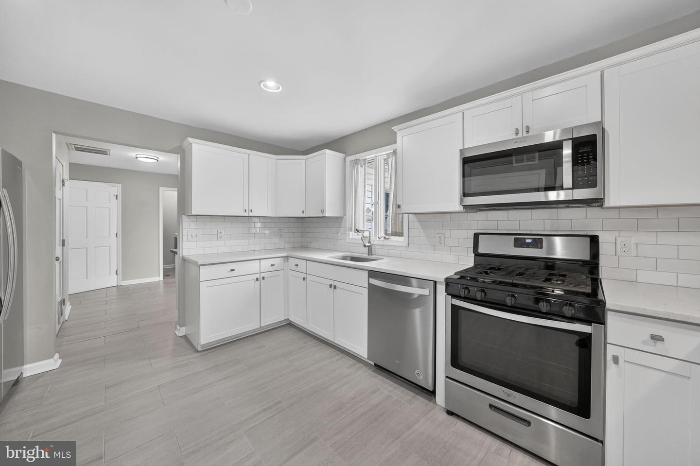 161 River Drive Ave Property Photo 15