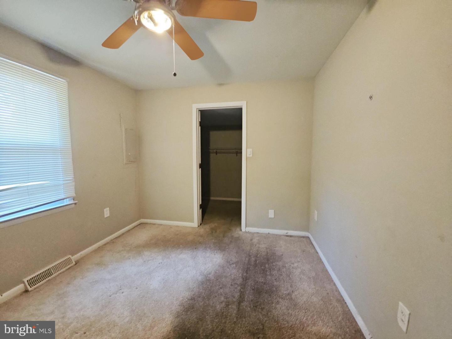 56 Harding Ave Property Photo 7