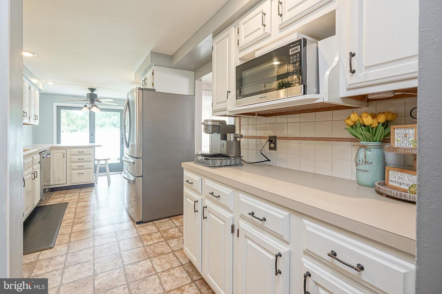 8 Paterson Ave Property Photo 10