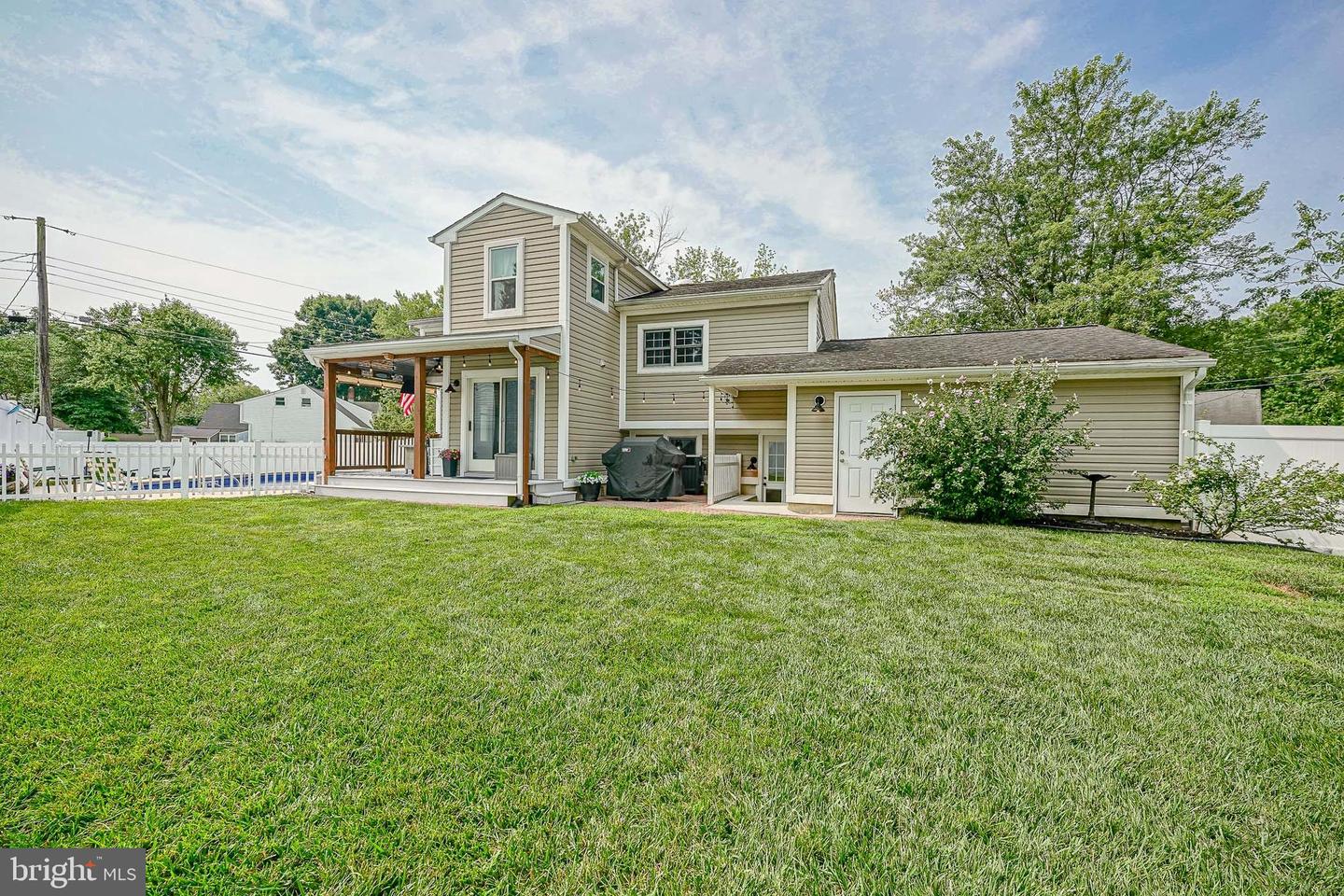 8 Paterson Ave Property Photo 41