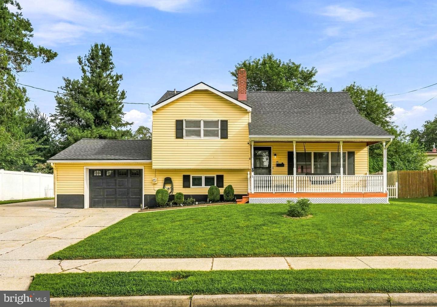 8 Craig Pl Property Photo 1