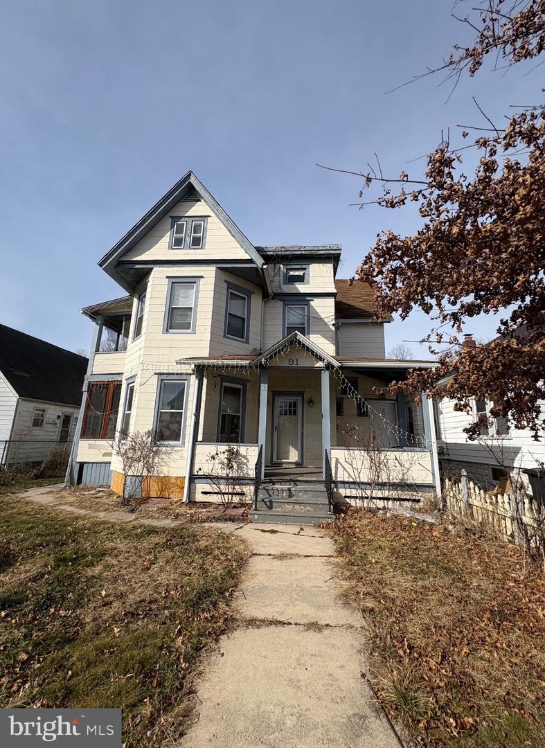 91 Eighth St Property Photo 1