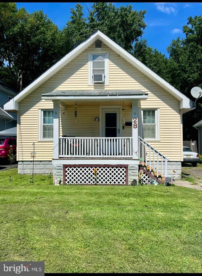 28 Jenkins Ave Property Photo 1