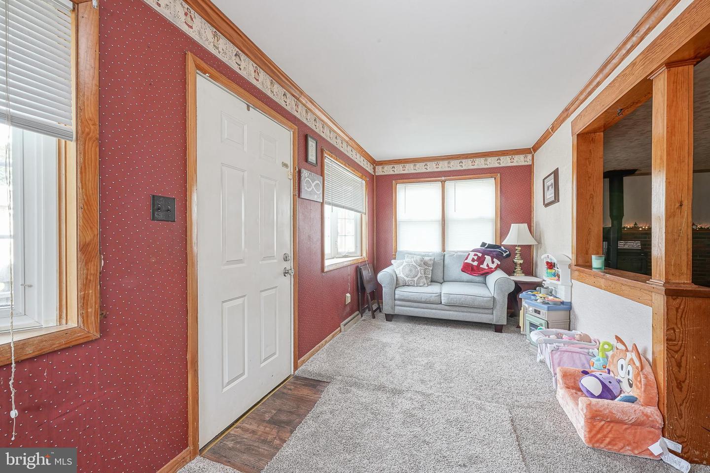 100 Madison St Property Photo 3