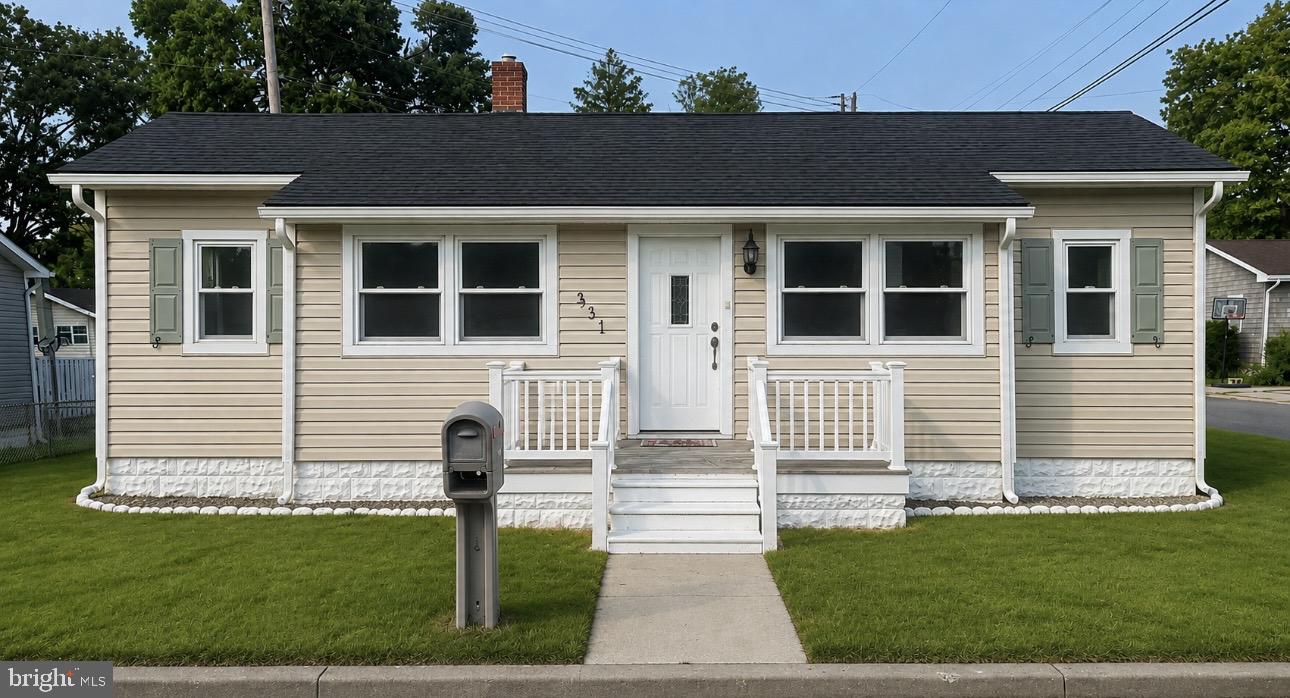 331 Jackson Ave Property Photo 1