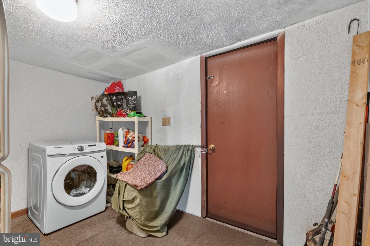 89 Chestnut St Property Photo 10