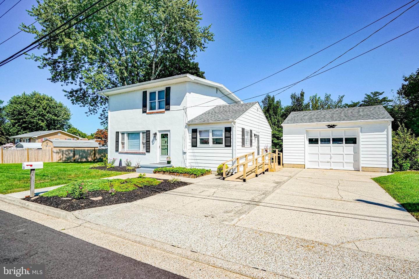 16 EATON RD Property Photo 1