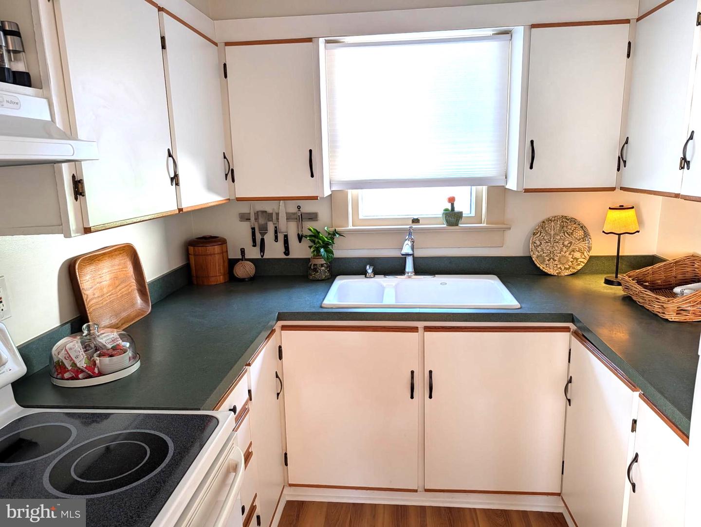 16 Eaton Rd Property Photo 10