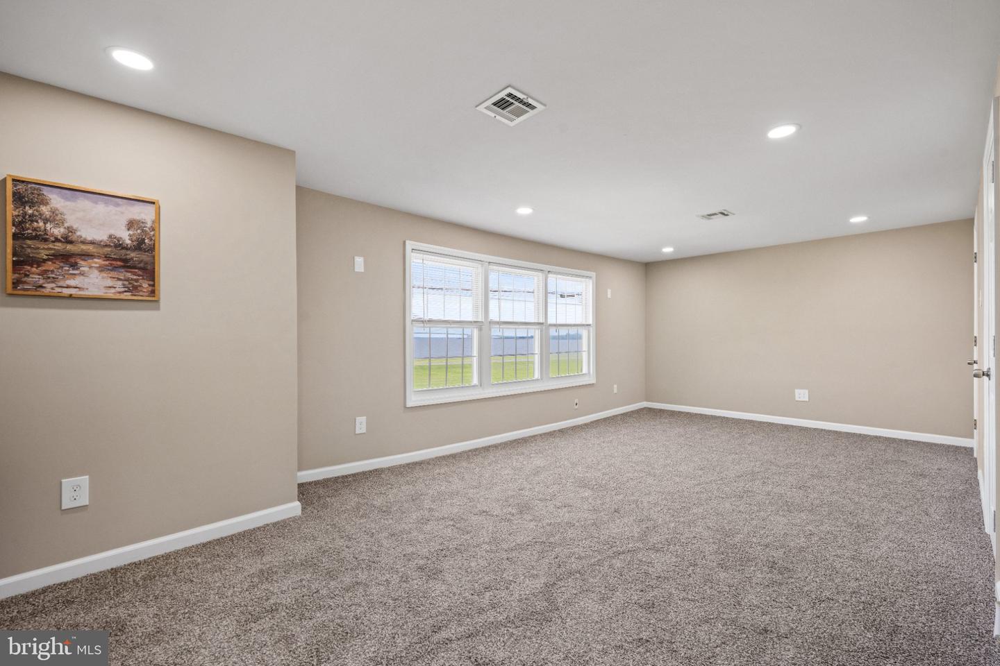 96 Riviera Dr Property Photo 23