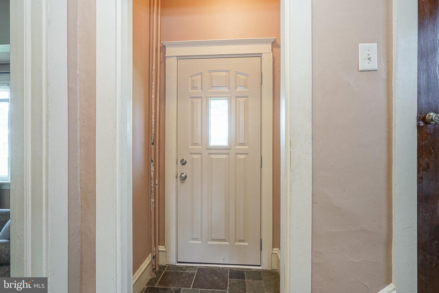 32 Johnson St Property Photo 4