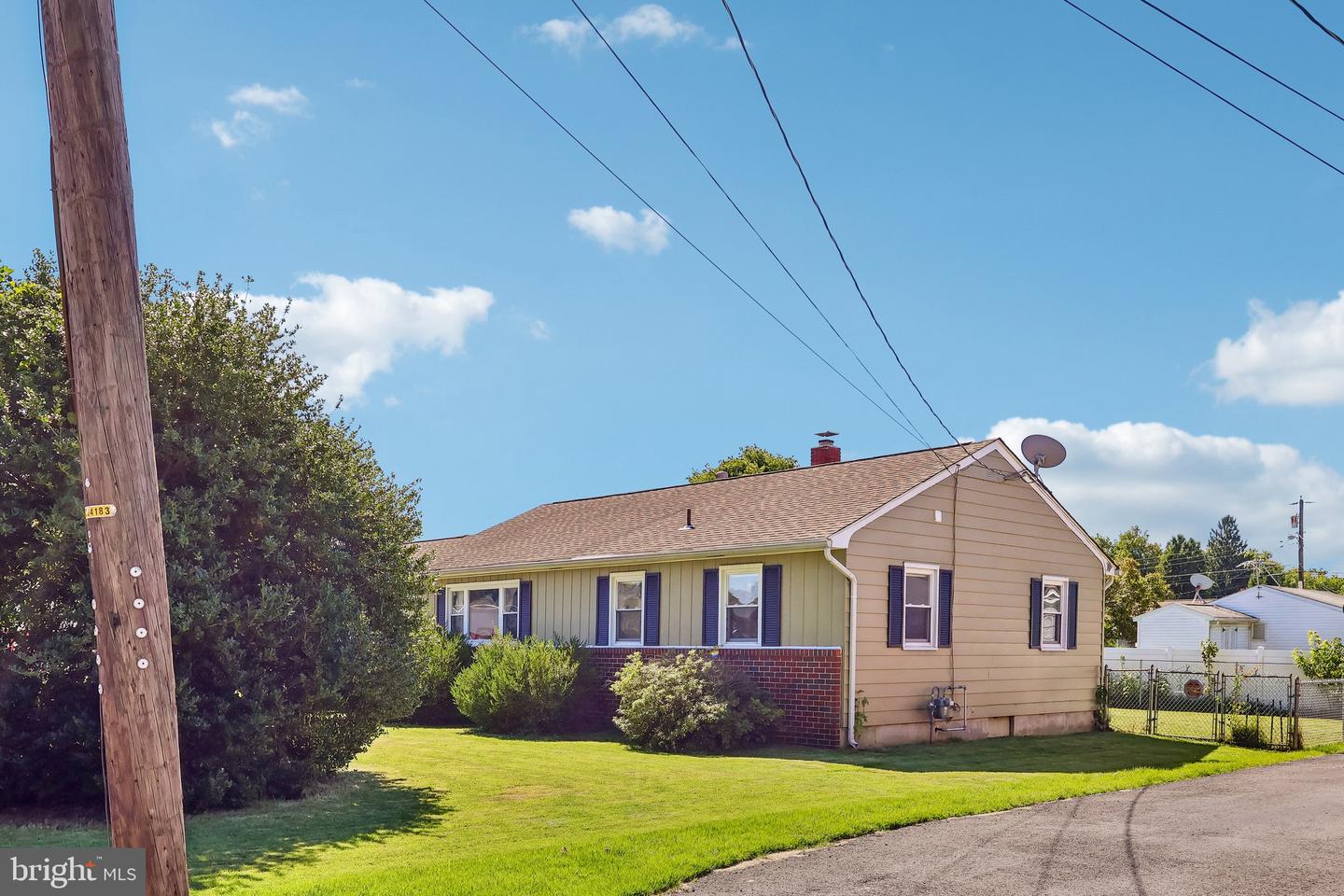 35 Eaton Rd Property Photo 3