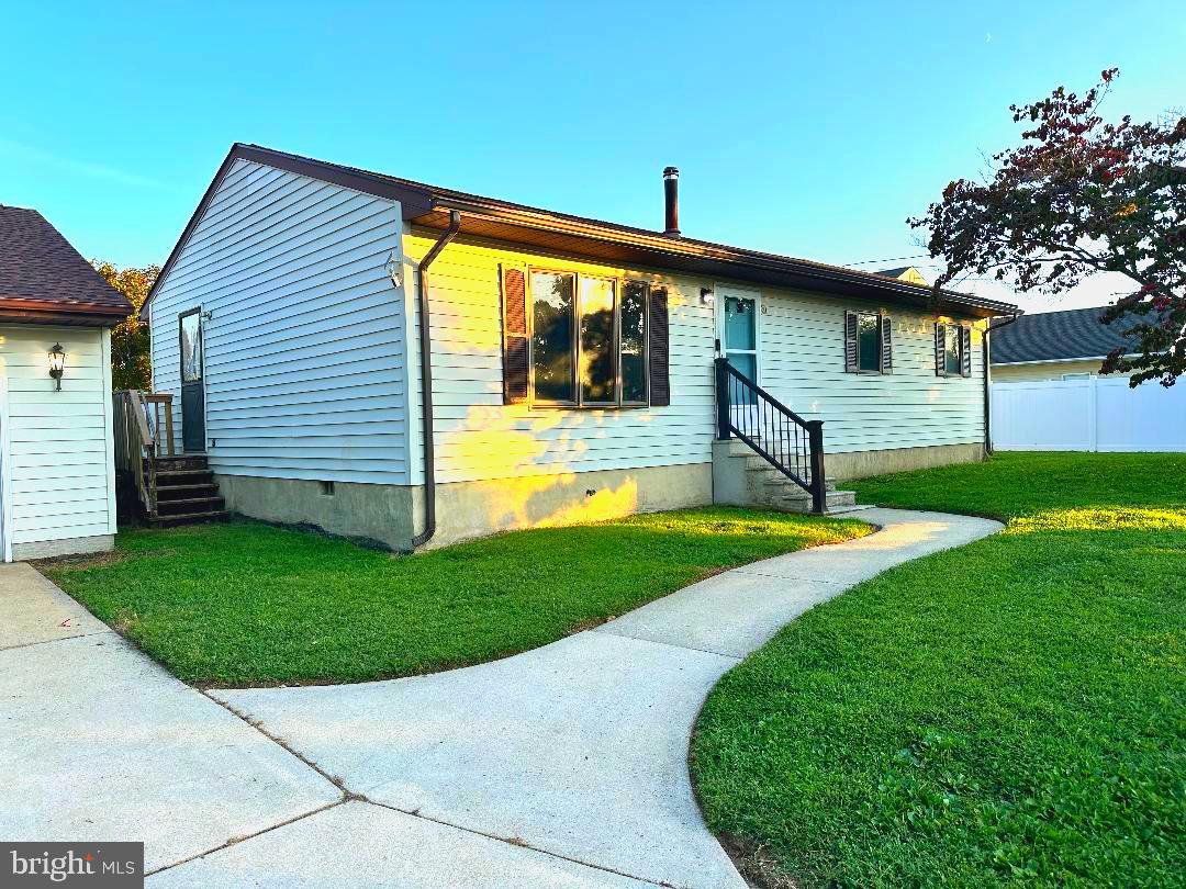 20 University Dr Property Photo 3