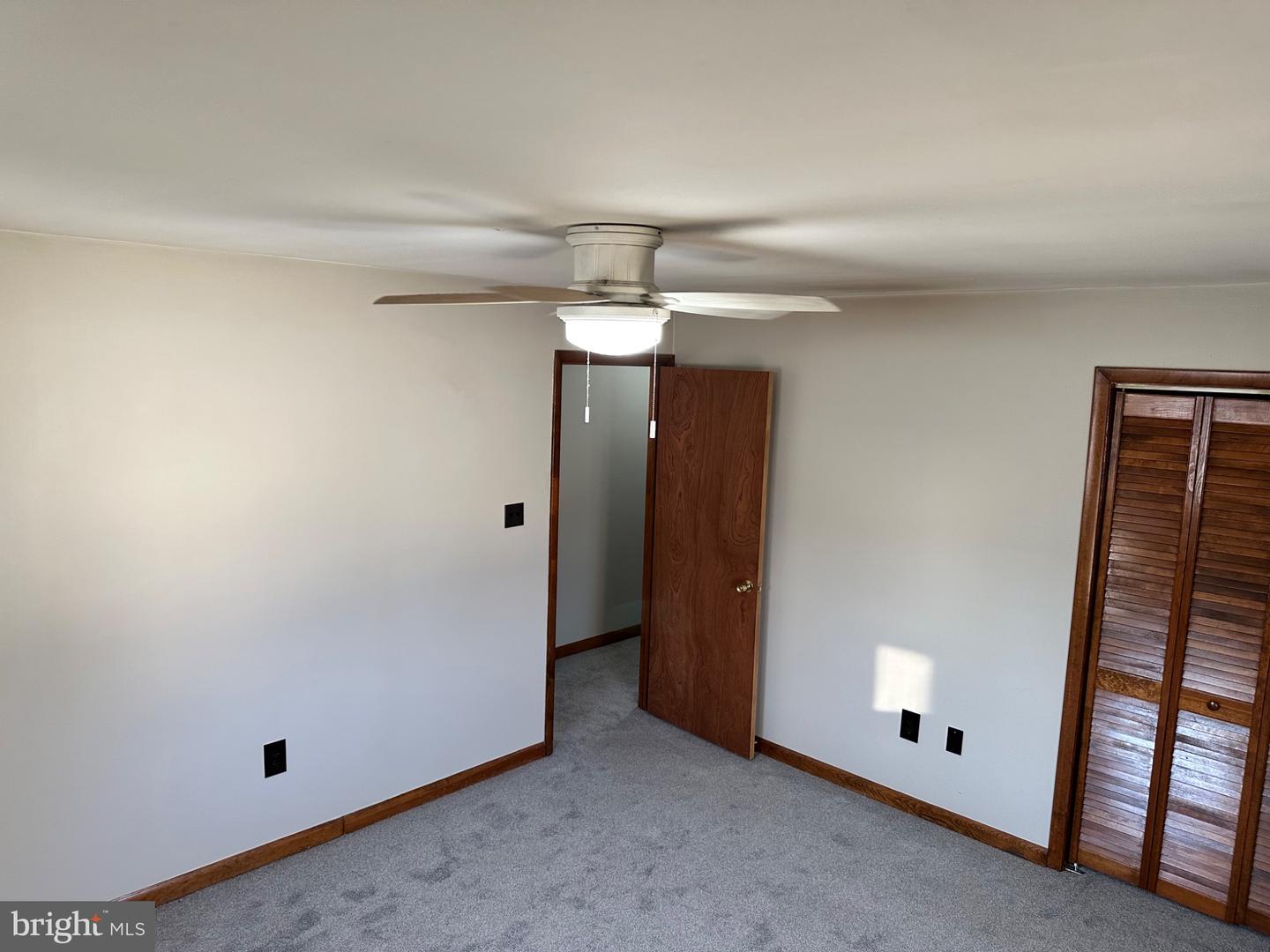 20 University Dr Property Photo 10