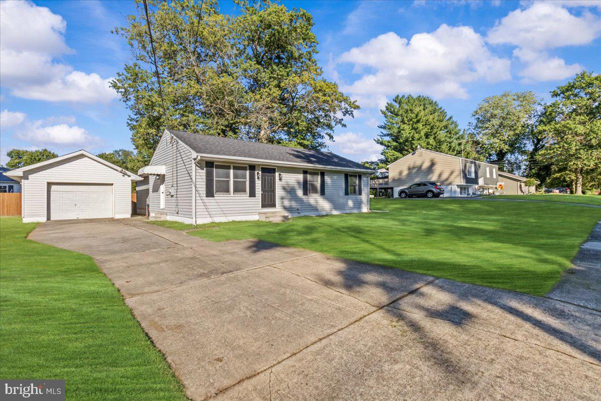 34 Sanford Rd Property Photo 1