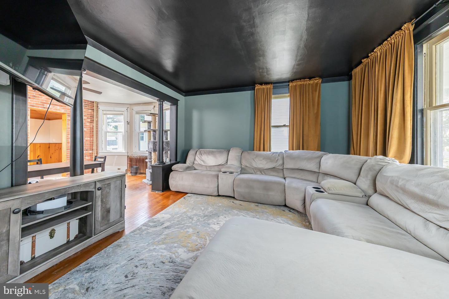 200 Johnson St Property Photo 10