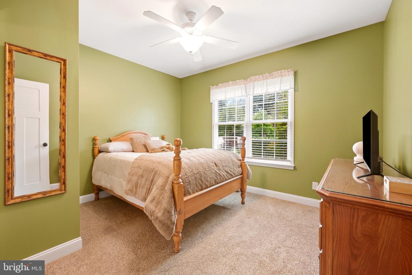 26 Elm St Property Photo 25