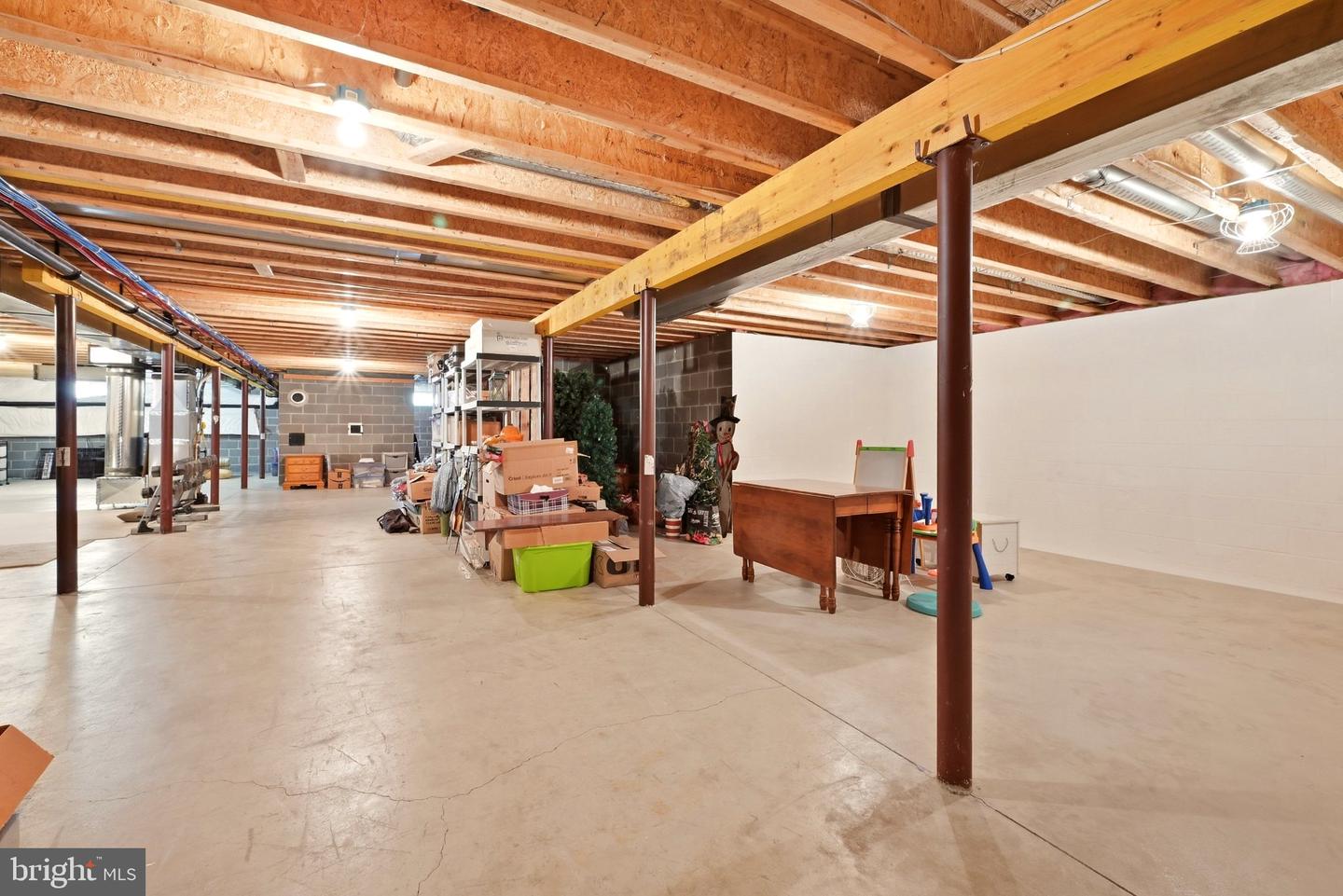 26 Elm St Property Photo 38