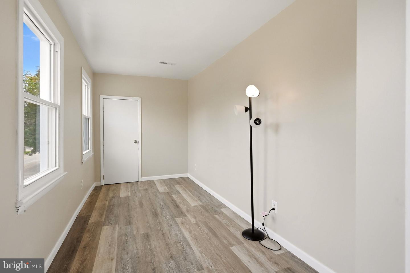 369 E Broadway Property Photo 21