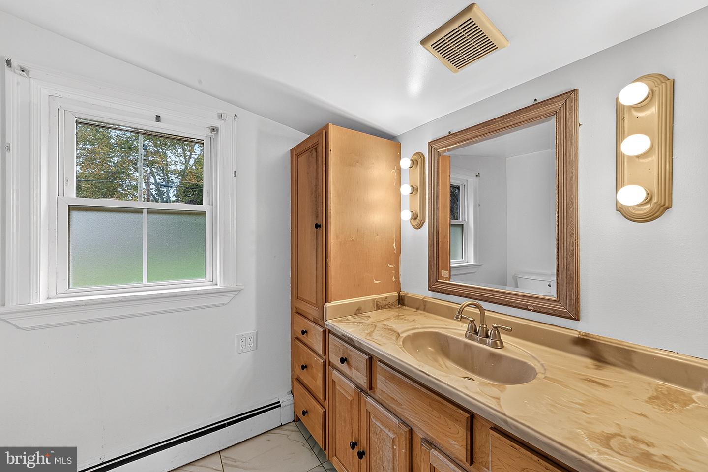 50 Walnut St Property Photo 13