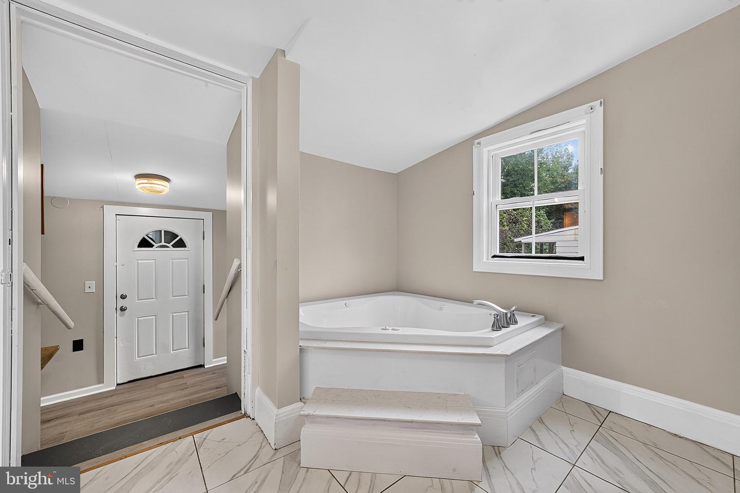 50 Walnut St Property Photo 14