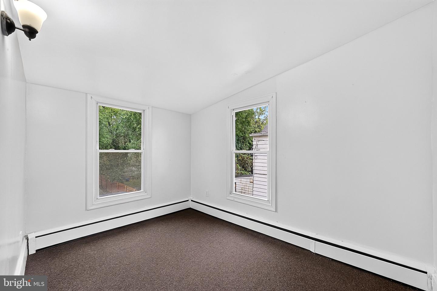 50 Walnut St Property Photo 18