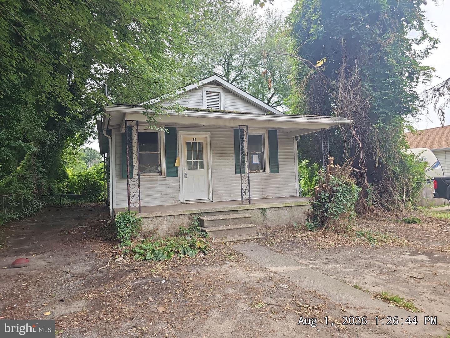 25 Chester Ave Property Photo 1