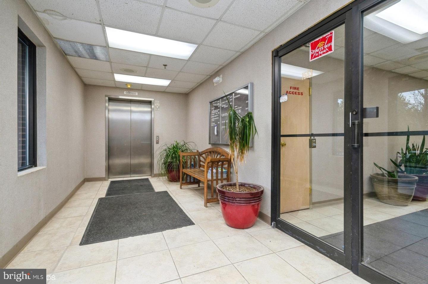 1553 Route 27 #2500 Property Photo 4