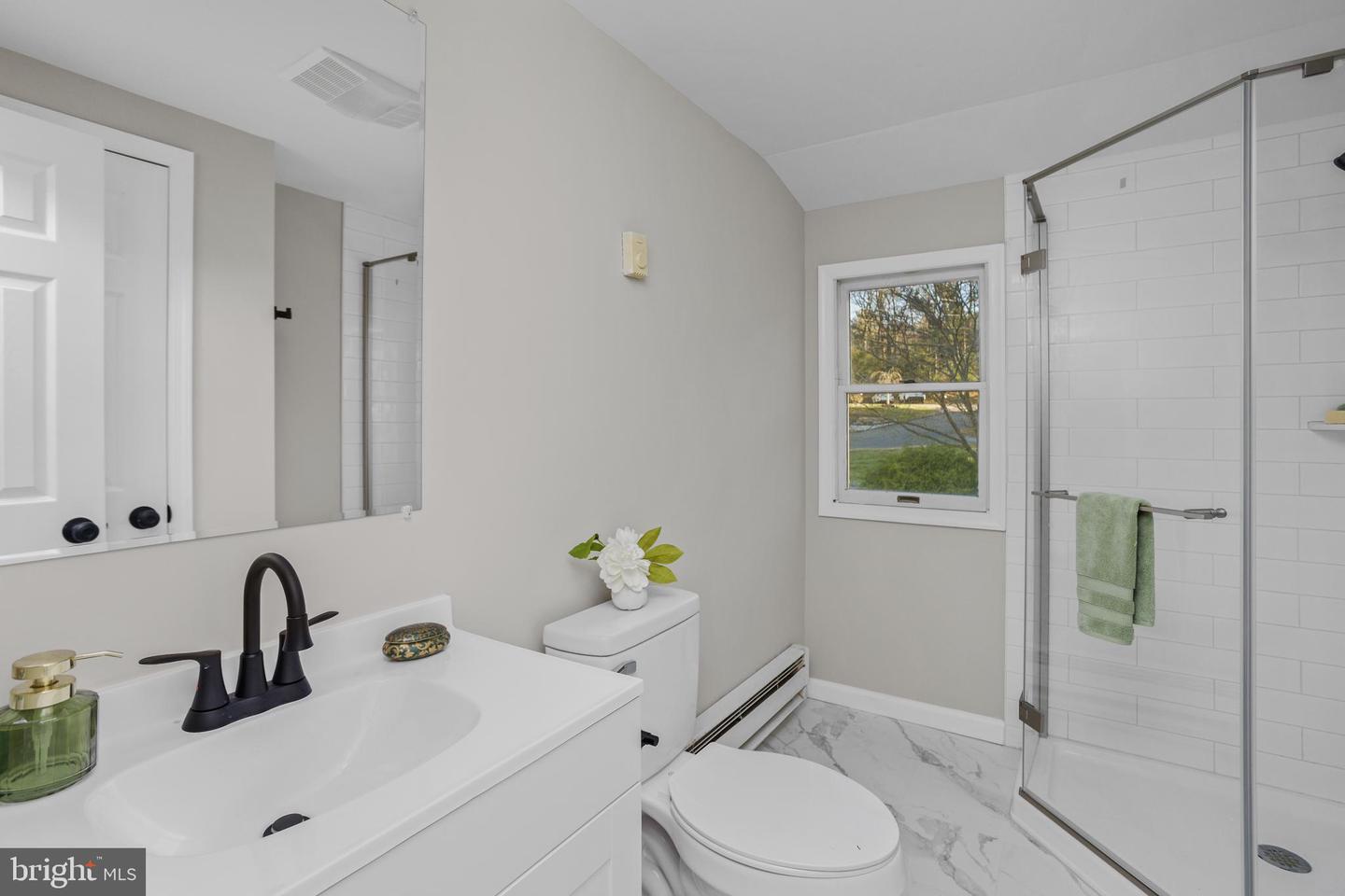 83 Mountain Blvd Property Photo 24