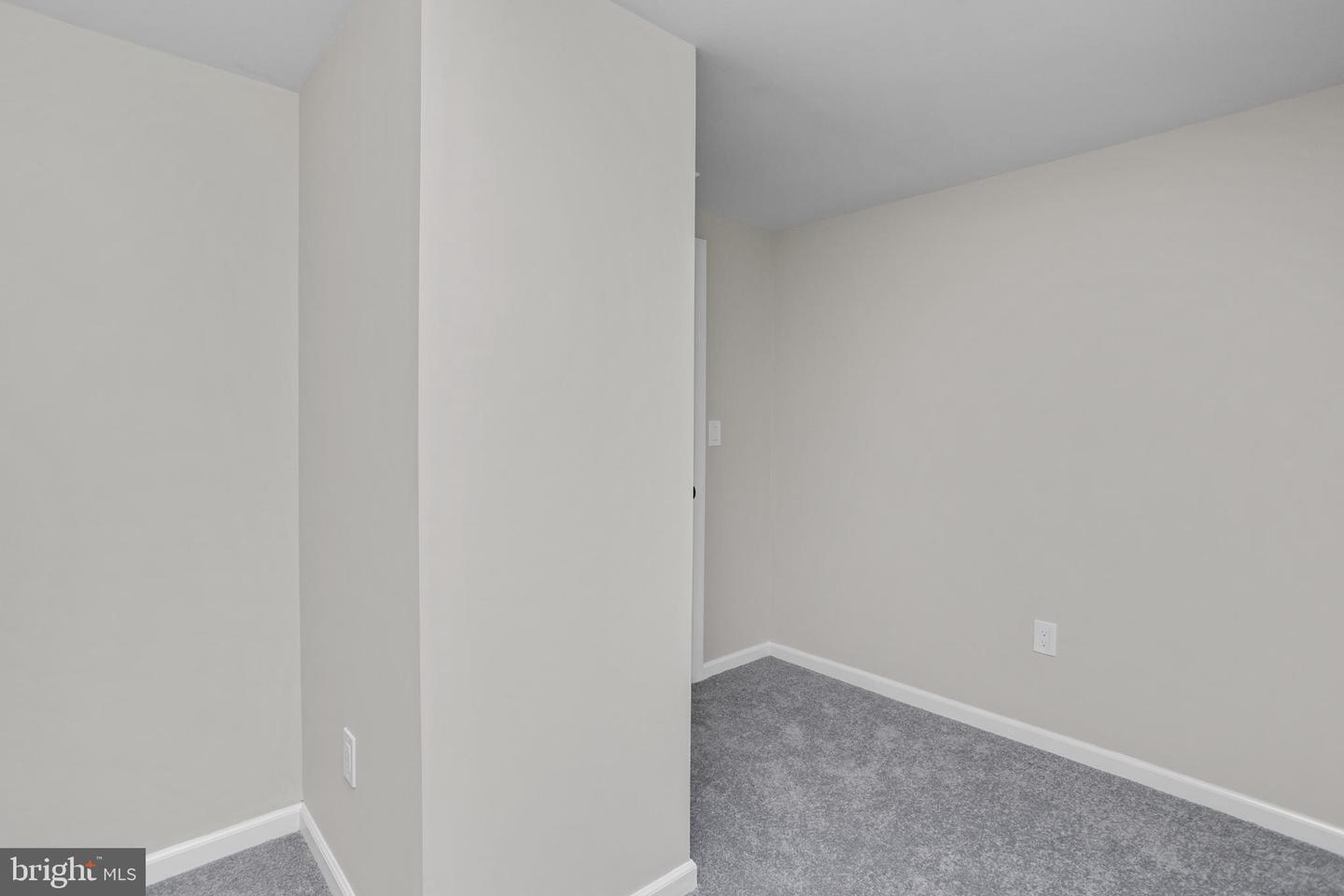 83 Mountain Blvd Property Photo 28