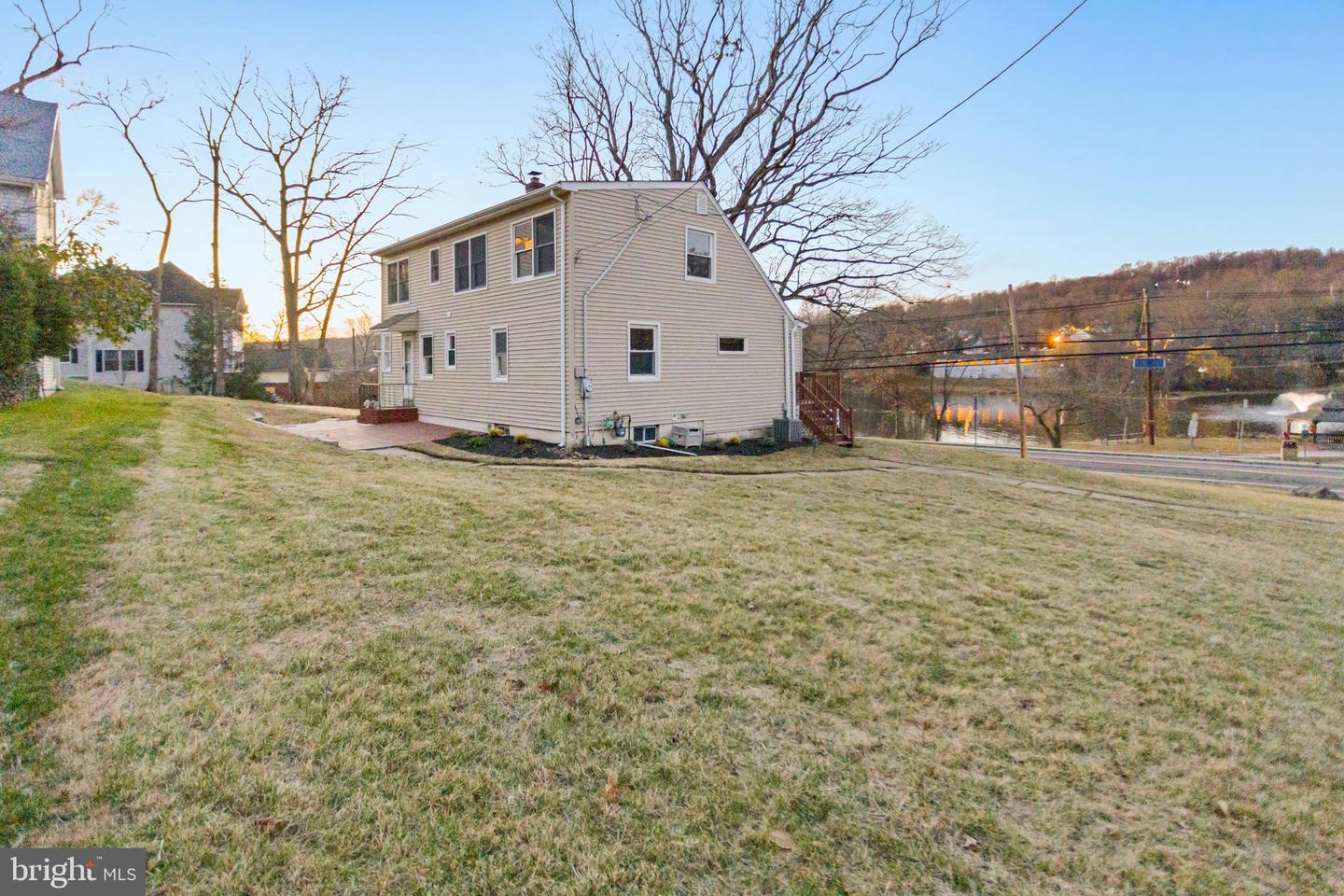 83 Mountain Blvd Property Photo 31