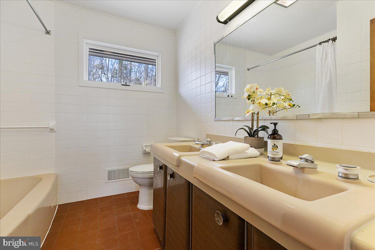 42 Stouts Rd Property Photo 18